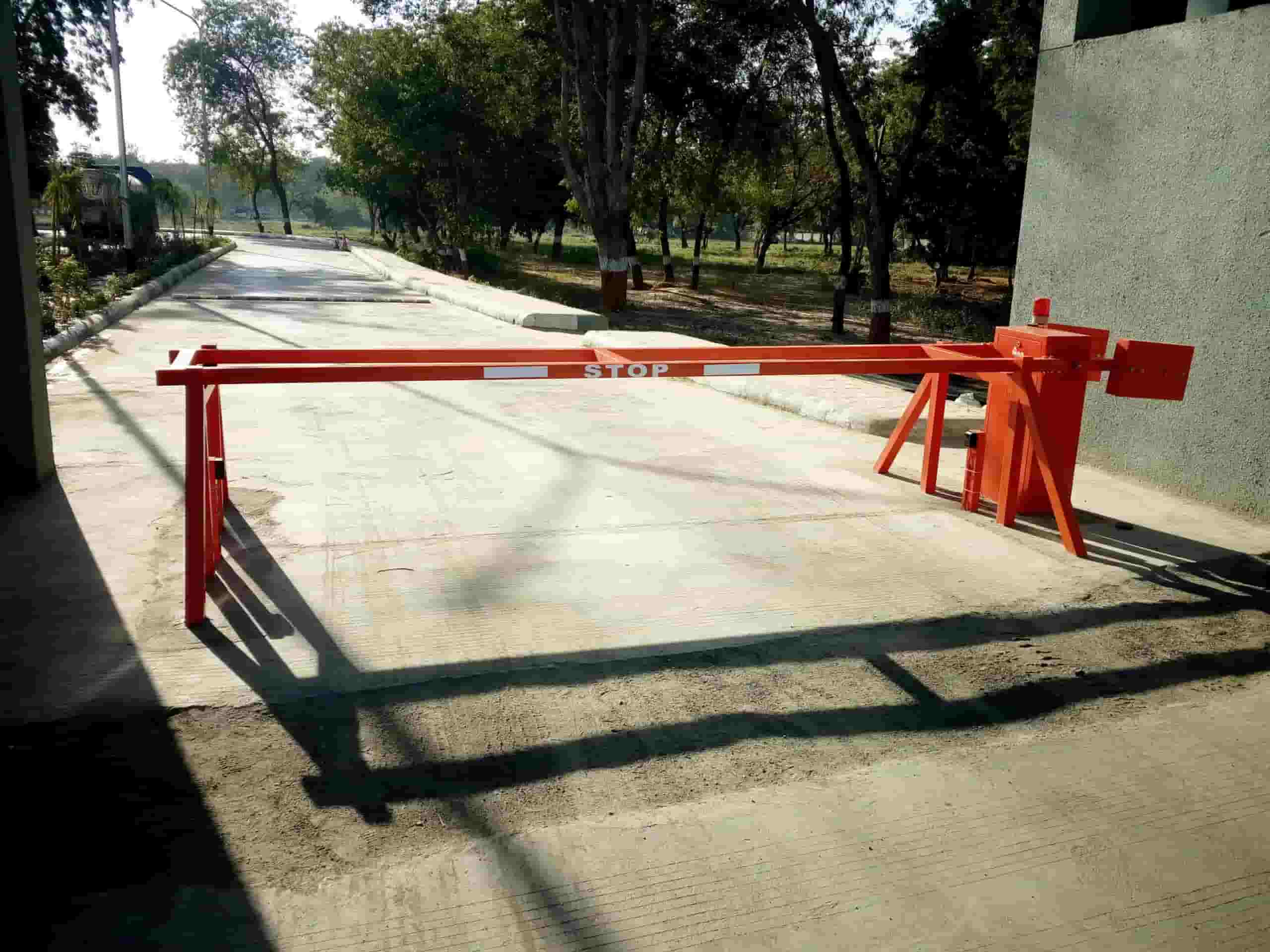 Crash Rated Boom Barrier Dual Arm